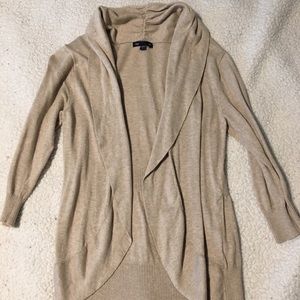 Gap sweater